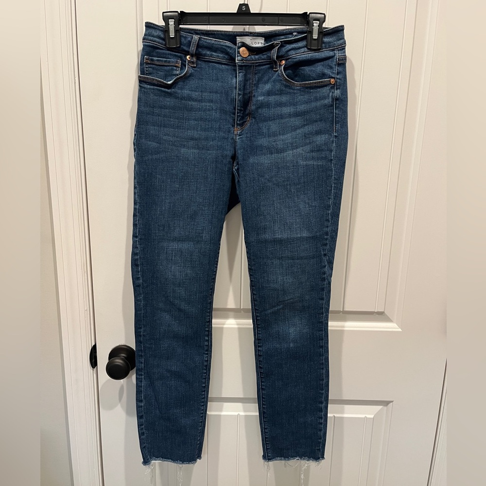 Loft jeans size 28/6 curvy skinny EUC
